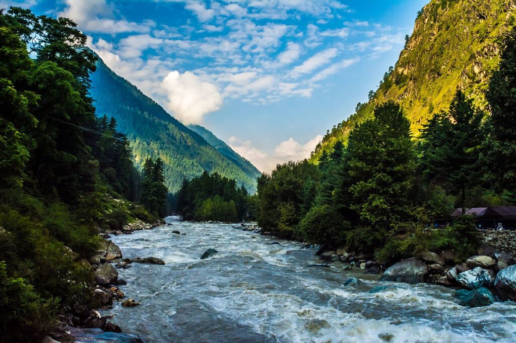 Chandigarh to Kasol Taxi